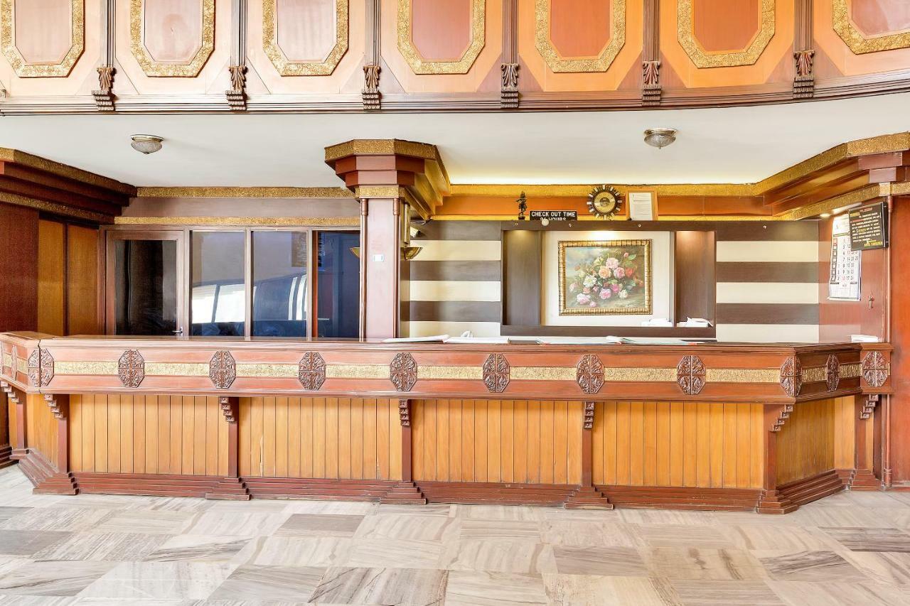 Oyo 10534 Hotel Kanishka Bangalore Bagian luar foto